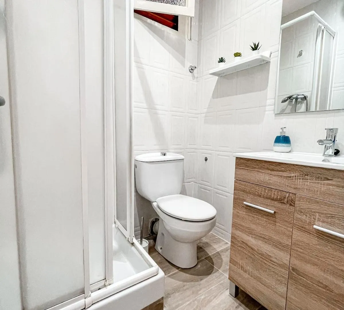 Coma-Ruga Central Beach Apartment 0*,  スペイン