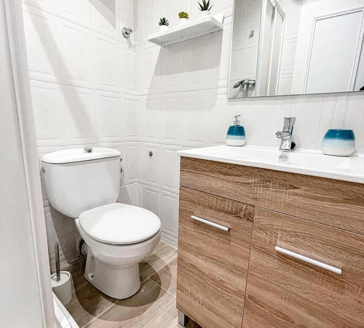 Coma-Ruga Central Beach Apartment